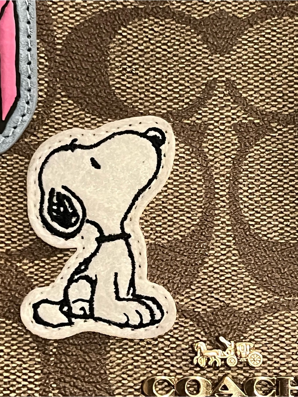 Coach x CE851 Signature Khaki/Redwood Multi Snoopy Patch Tote 22 - Picture 4 of 15